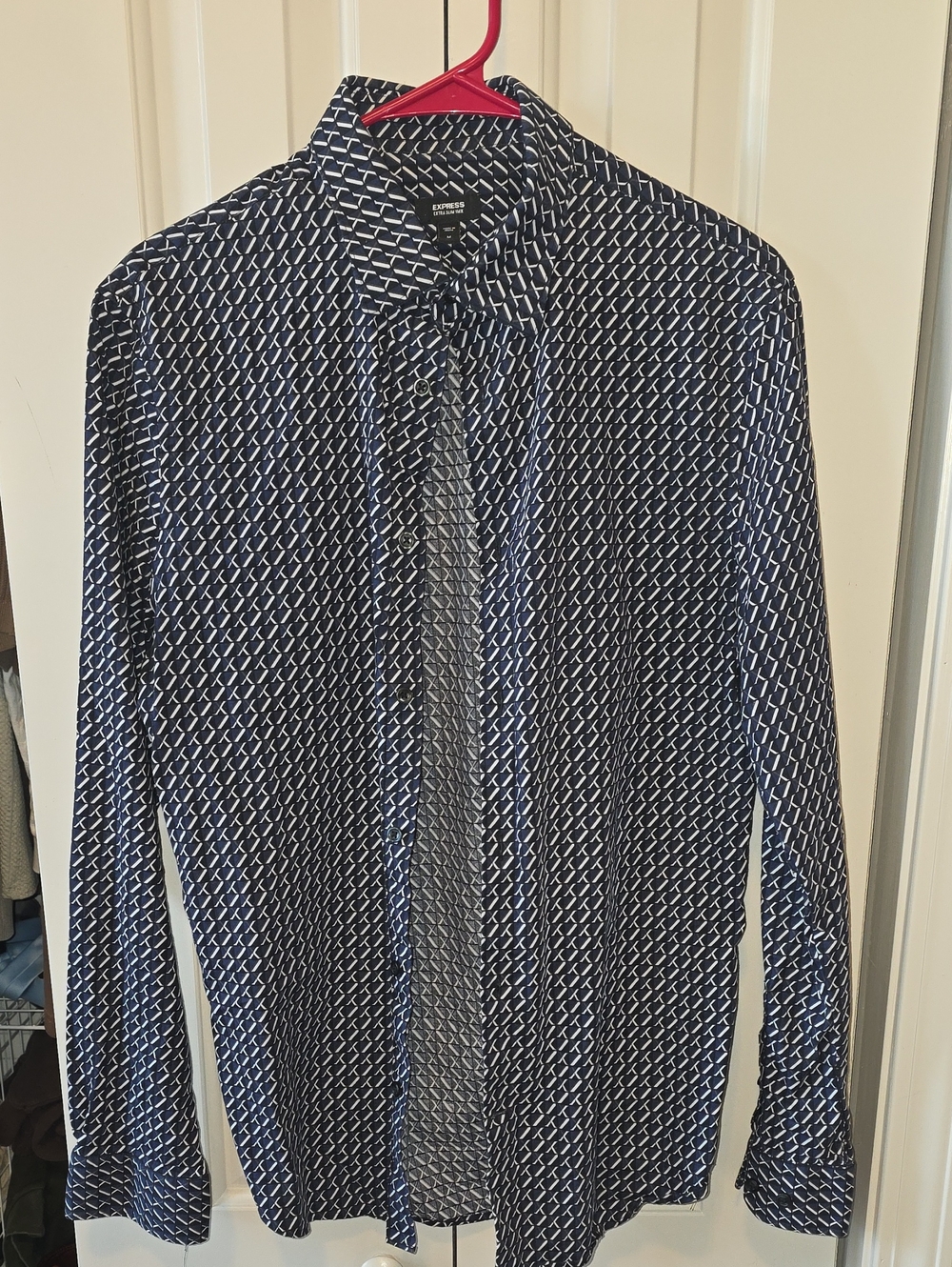 Express Men’s Navy and White Geometric Button-Down Shirt